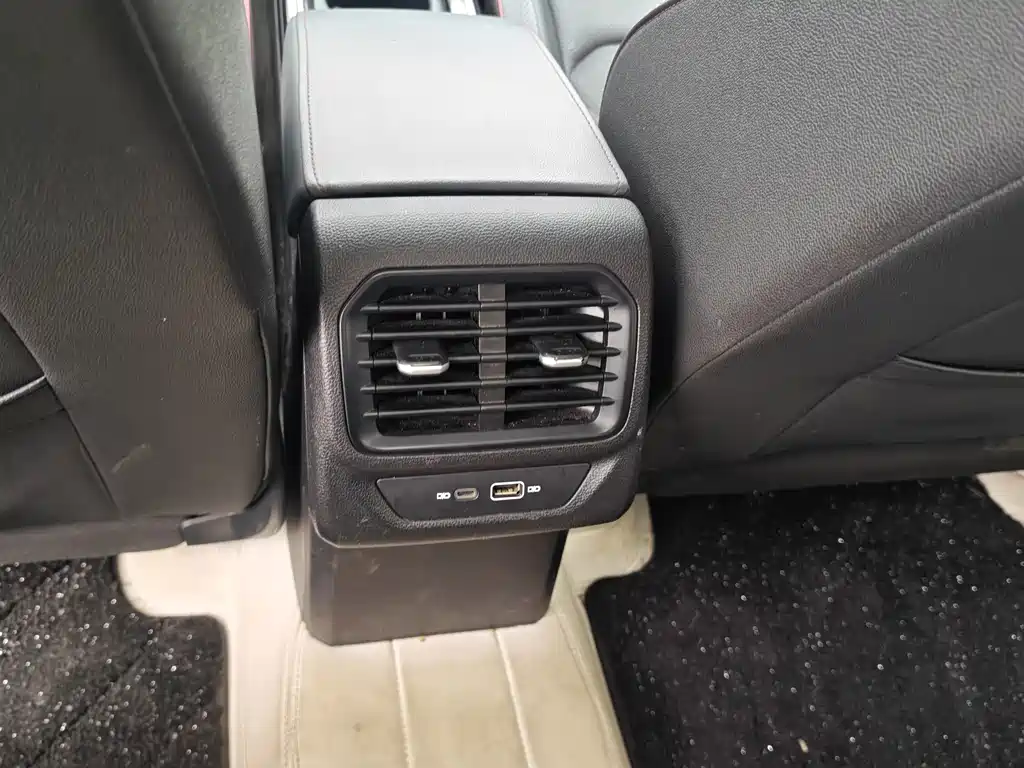 Volkswagen Lamando — миниатюра 10