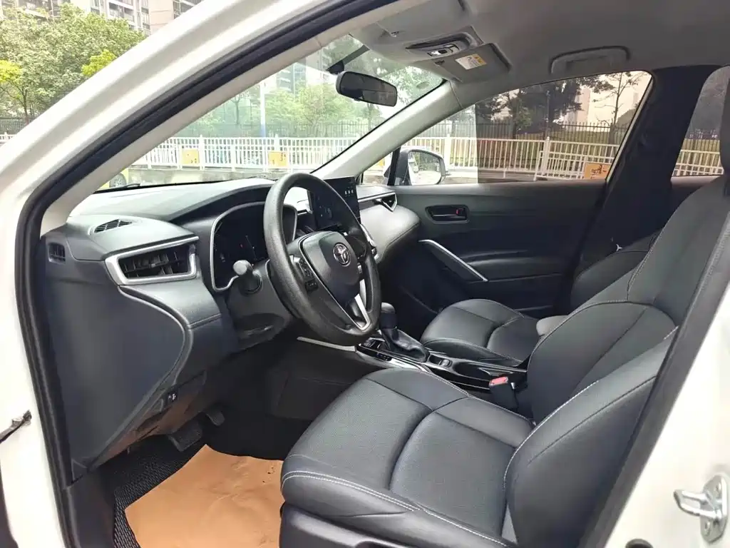 Toyota Frontlander — миниатюра 4
