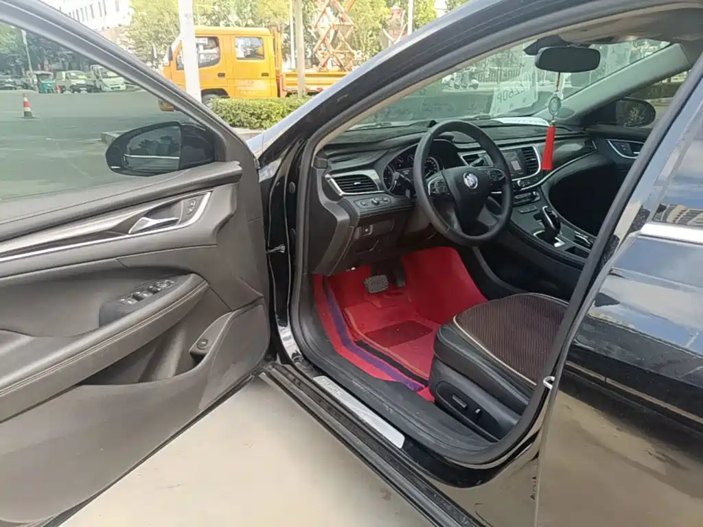 Buick LaCrosse — миниатюра 16