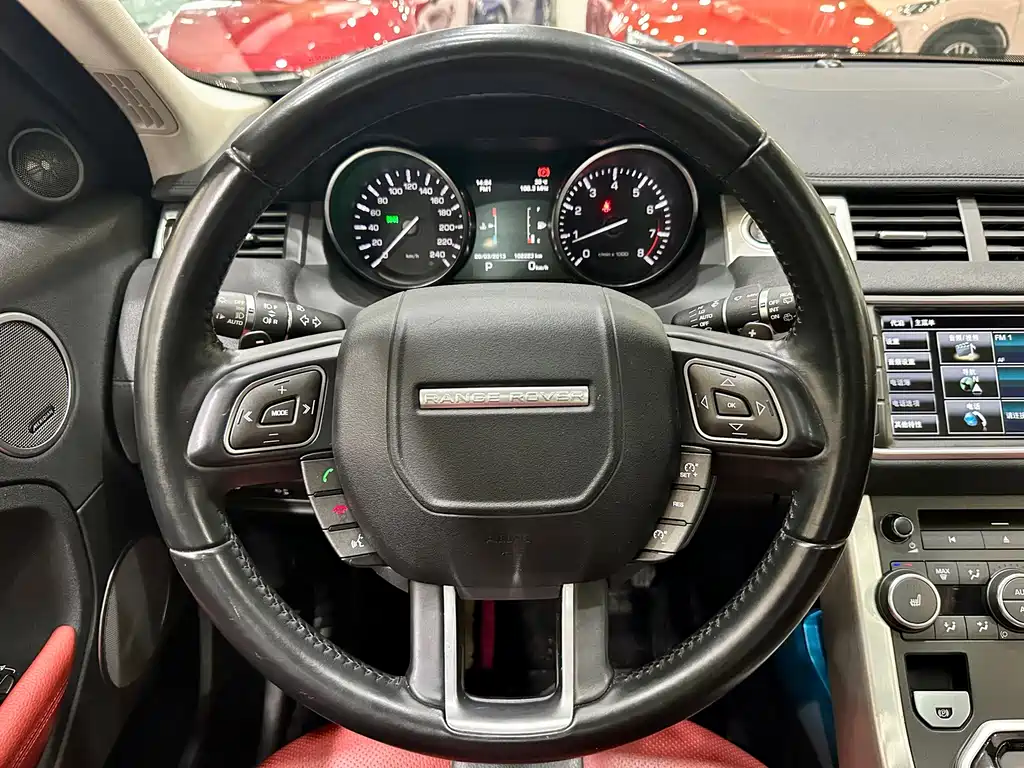 Land Rover Evoque (Import) — миниатюра 13