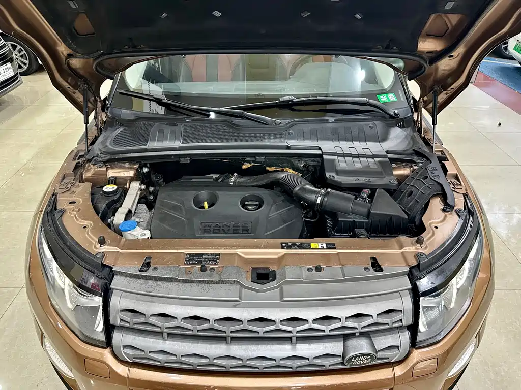 Land Rover Evoque (Import) — миниатюра 20