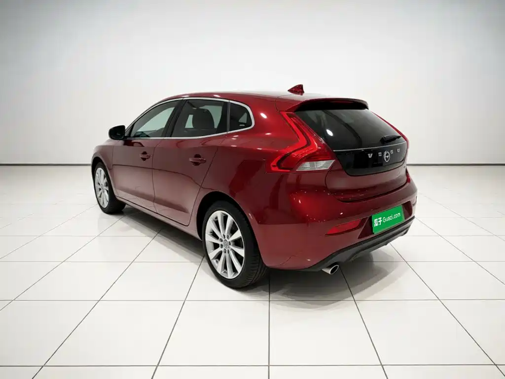 Volvo V40 — миниатюра 4