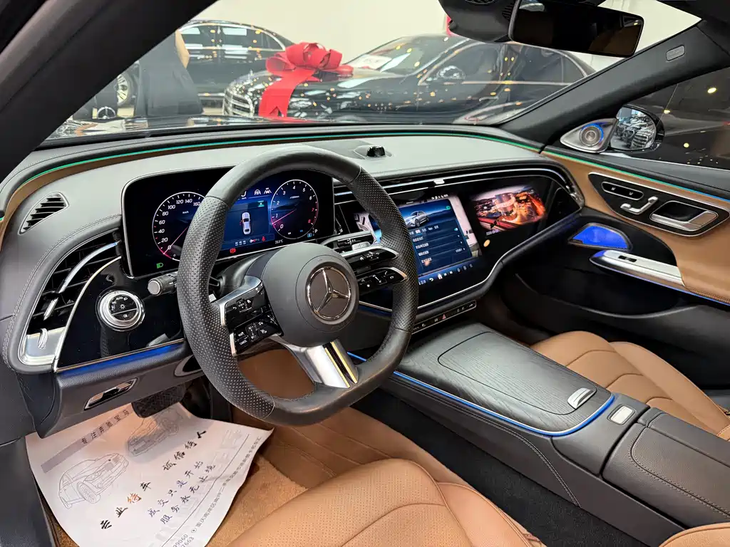 Mercedes-Benz E-Class — миниатюра 15