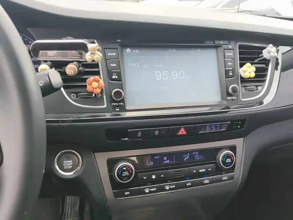 Hyundai Mistra — миниатюра 13