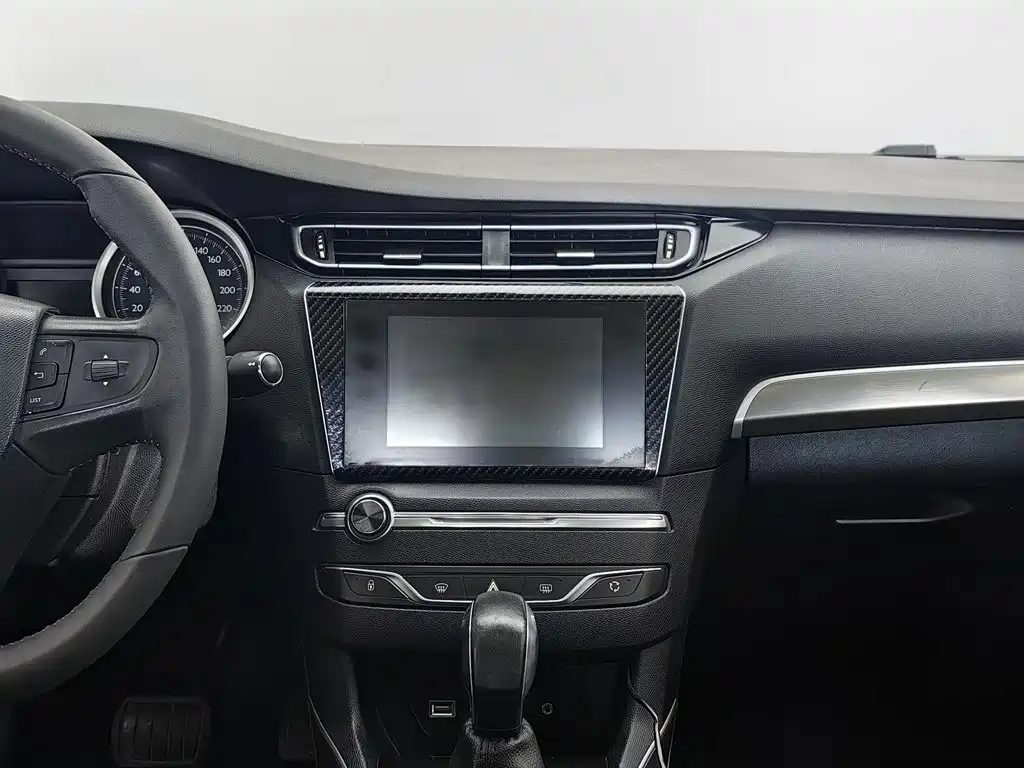 Peugeot 408 — миниатюра 12