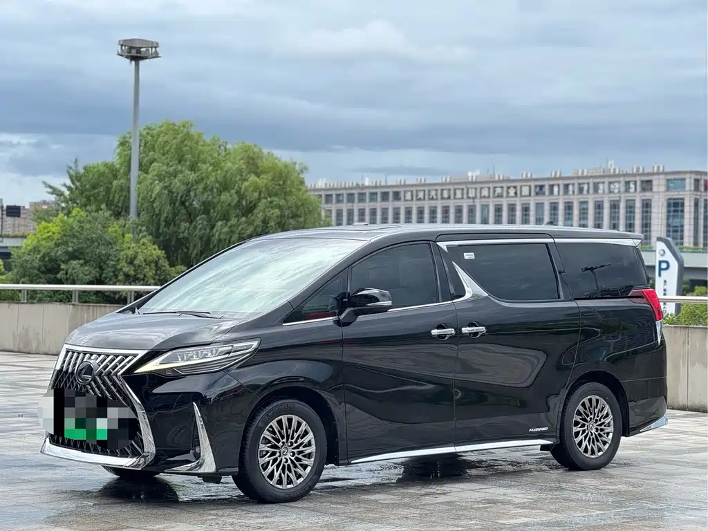 Lexus LM 2021