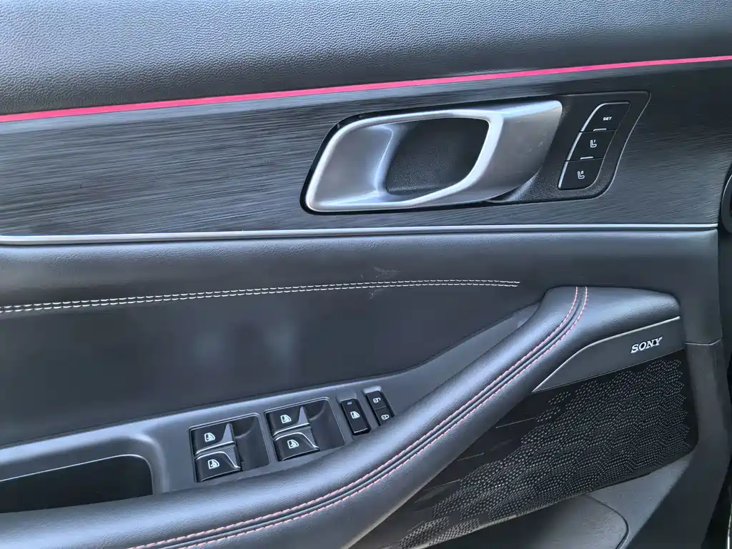 Changan UNI-K iDD — миниатюра 33