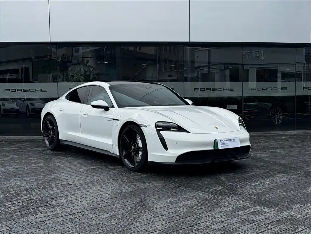 Porsche Taycan — миниатюра 3