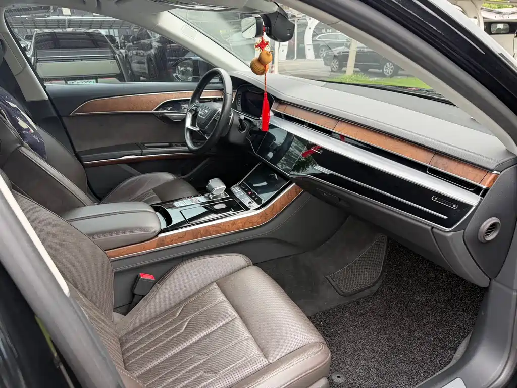 Audi A8 — фотографии объявления, Фото 14