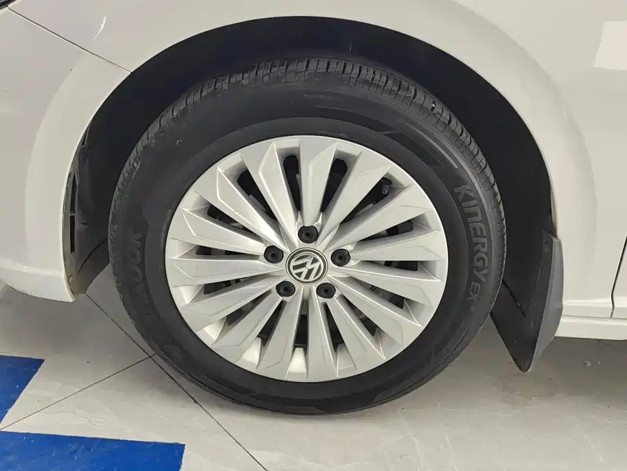 Volkswagen Lavida — миниатюра 6