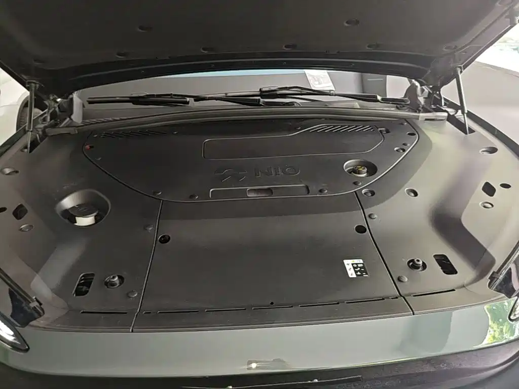 NIO ES8 — миниатюра 20