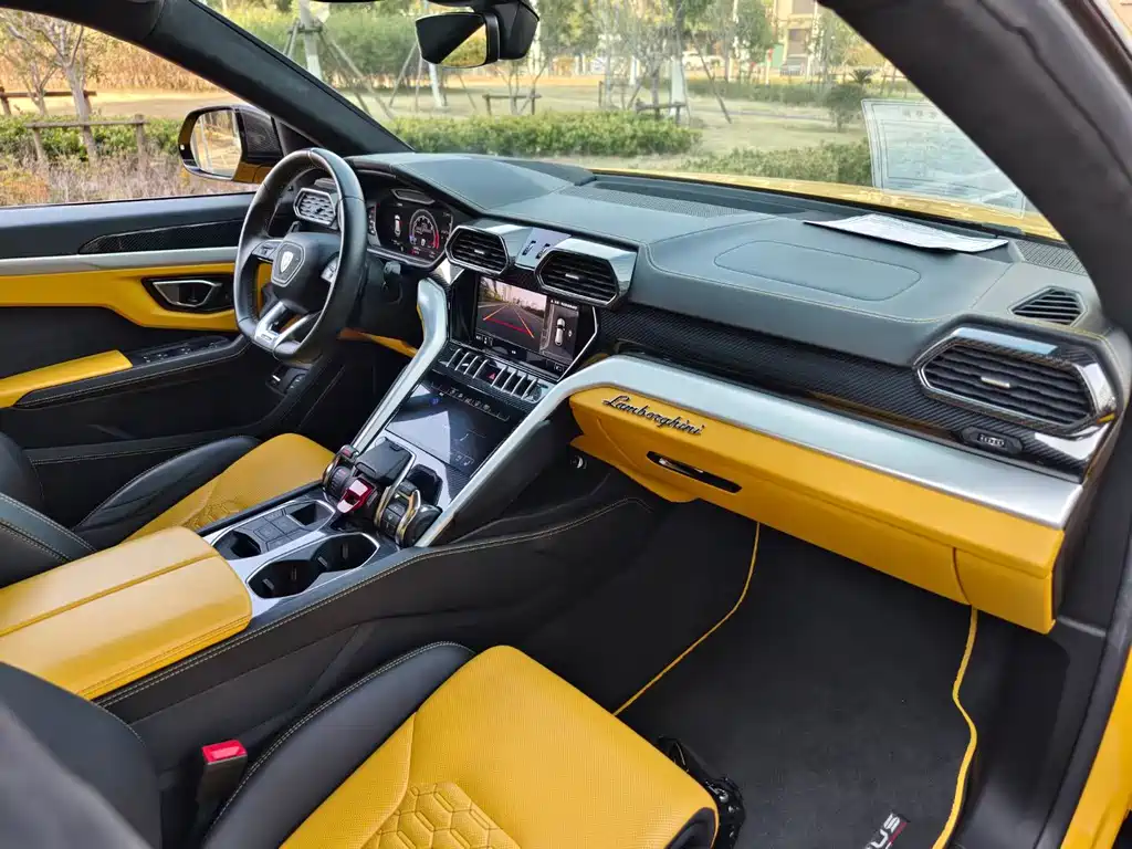 Lamborghini Urus 2018 4.0T V8
