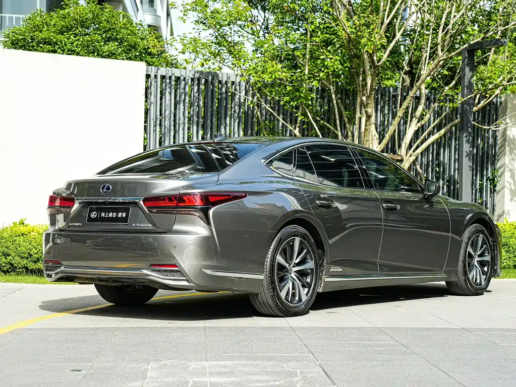 Lexus LS 2021 500h