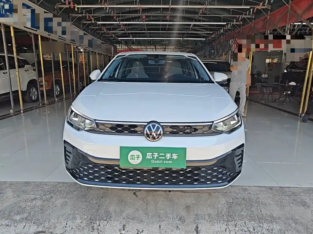 Volkswagen Lavida — миниатюра 3