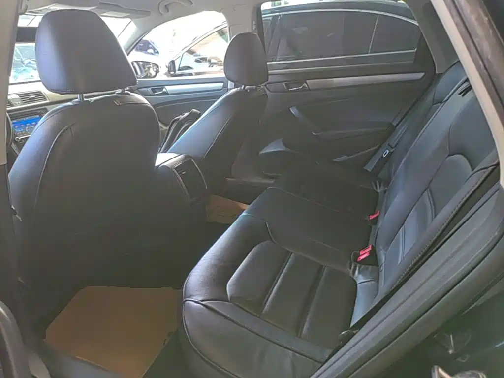 Volkswagen Passat — миниатюра 17