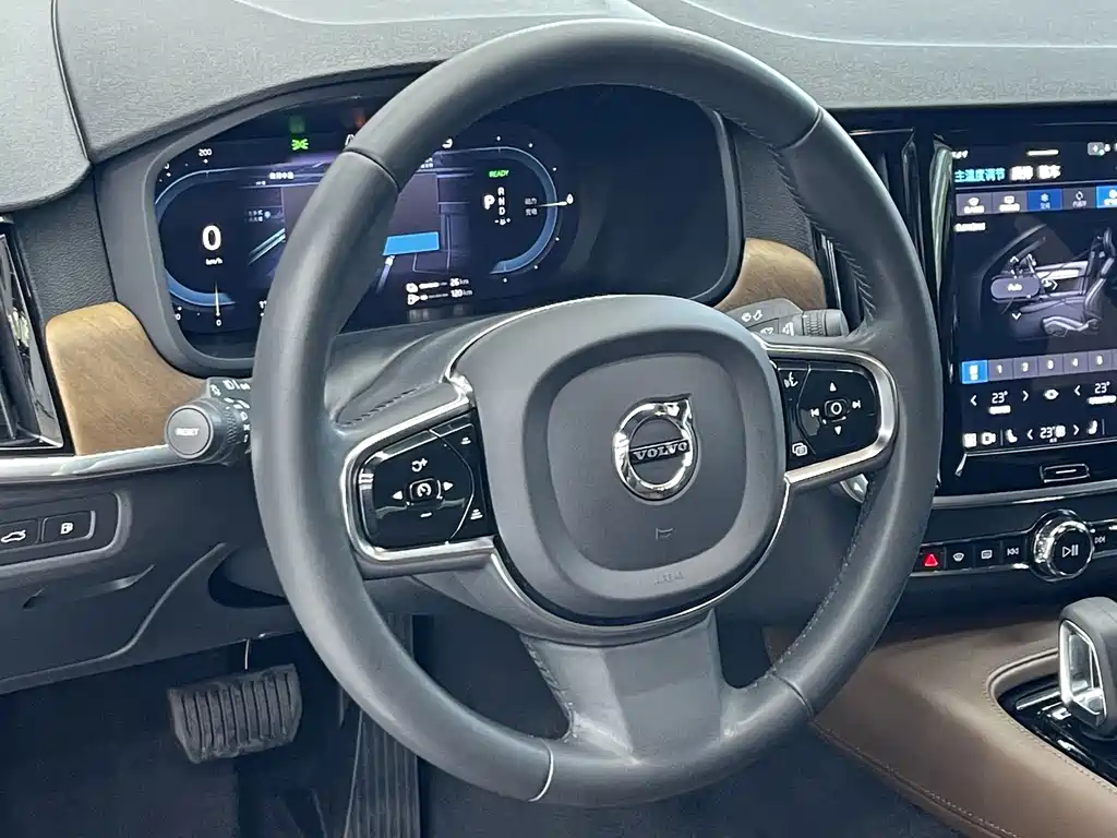 Volvo S90 PHEV — миниатюра 5