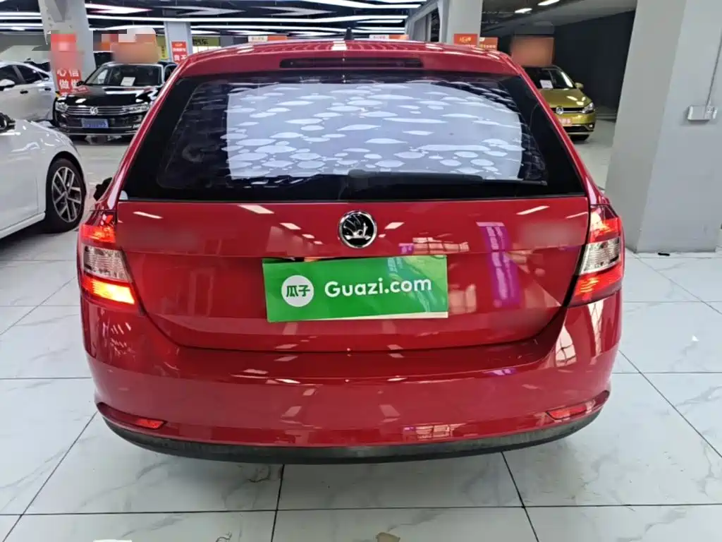 Skoda Rapid Spaceback — миниатюра 6
