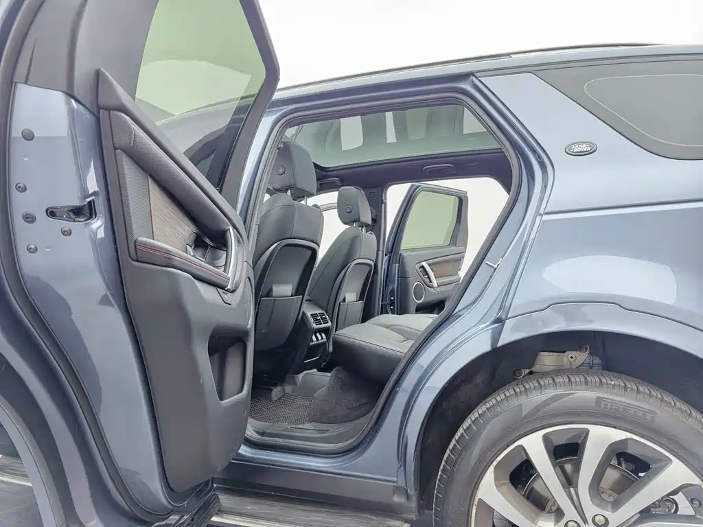 Land Rover Discovery Sport — миниатюра 14