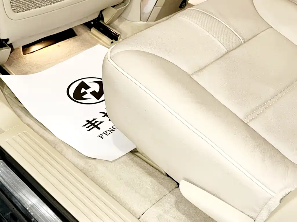 Mercedes-Benz R 2017 R 320 4MATIC Luxury
