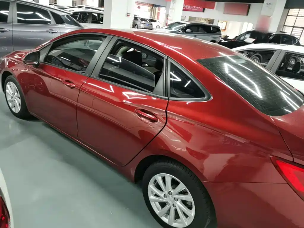 Buick Verano — миниатюра 5
