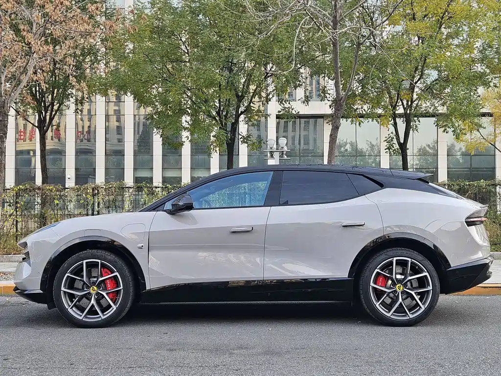 LOTUS SPORTS CAR ELETRE