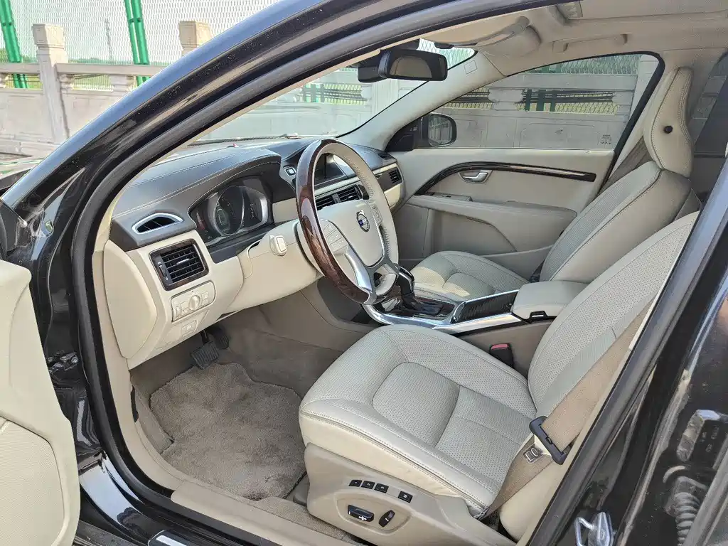 Volvo S80L — миниатюра 9