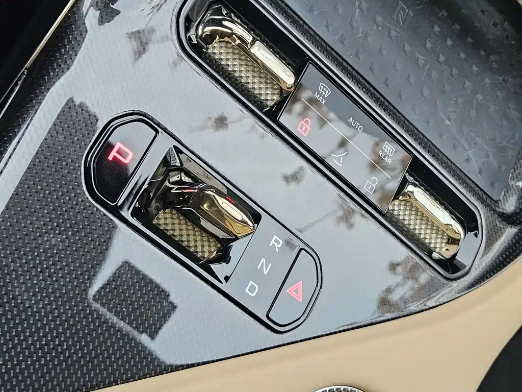 LOTUS SPORTS CAR ELETRE