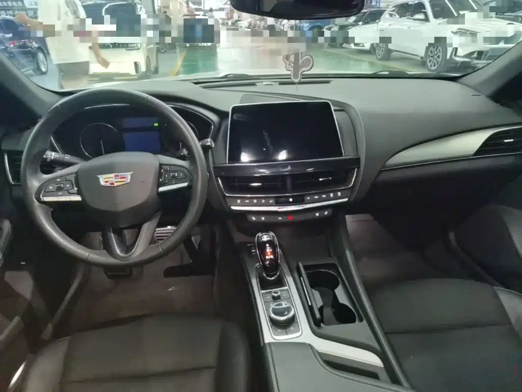 Cadillac CT5 — миниатюра 10
