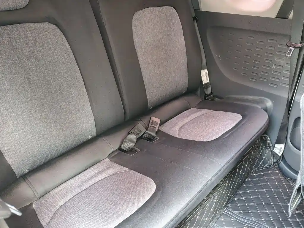 Wuling MINIEV — миниатюра 13