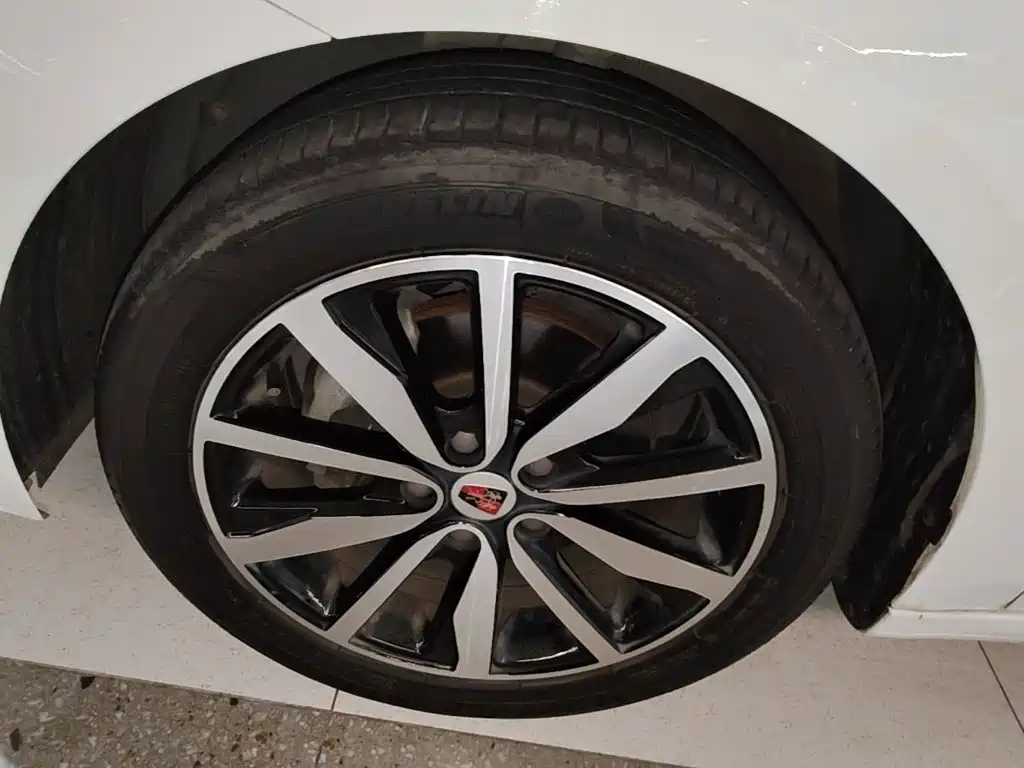 Roewe i6 Classic — миниатюра 23