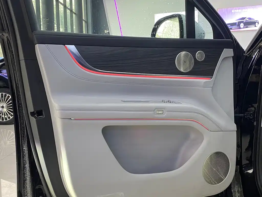 AITO ASK THE WORLD M9