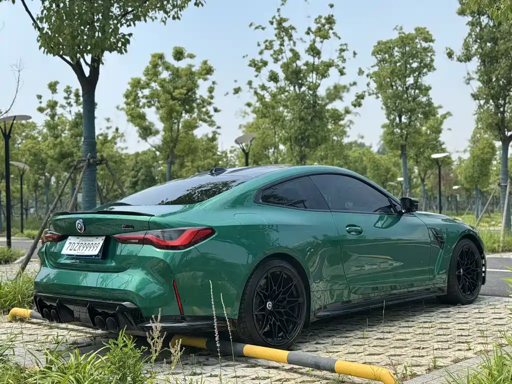 BMW M4 2023 M4 M xDrive