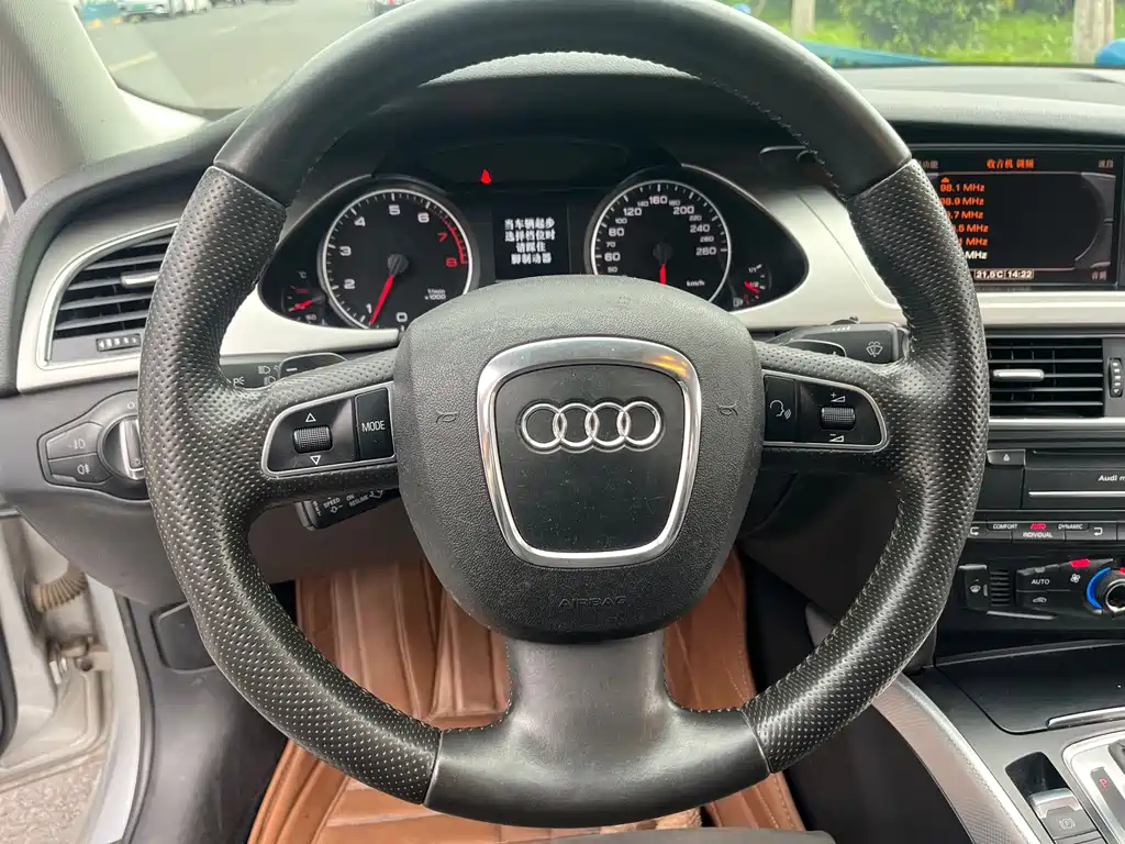 Audi A4L — миниатюра 11