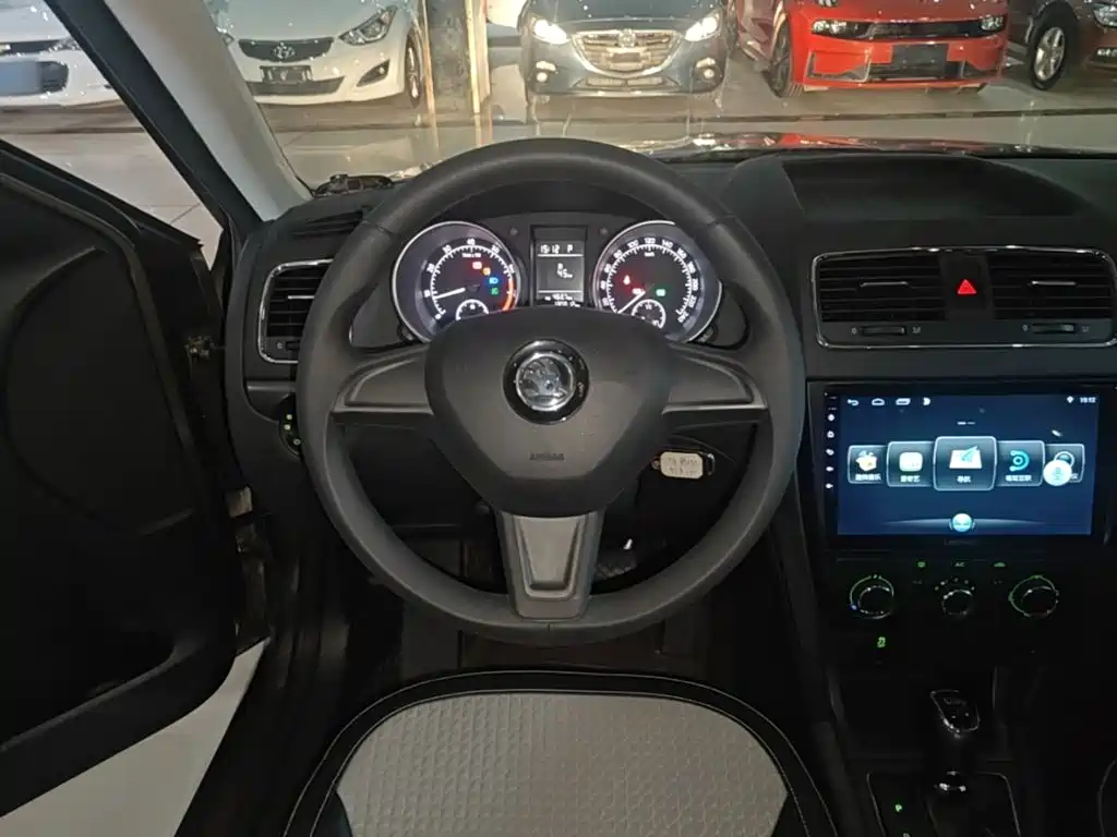 Skoda Yeti — миниатюра 11