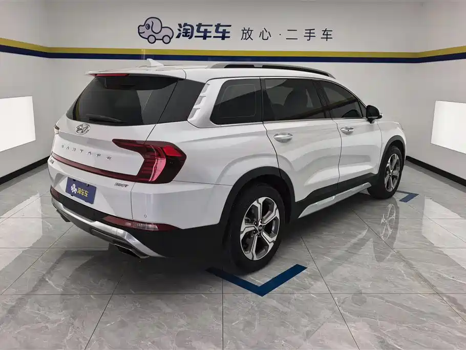 Hyundai Santa Fe 2019 380 TGDi GLS AT Luxury V