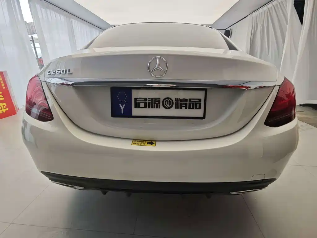 Mercedes-Benz C-Class — миниатюра 15