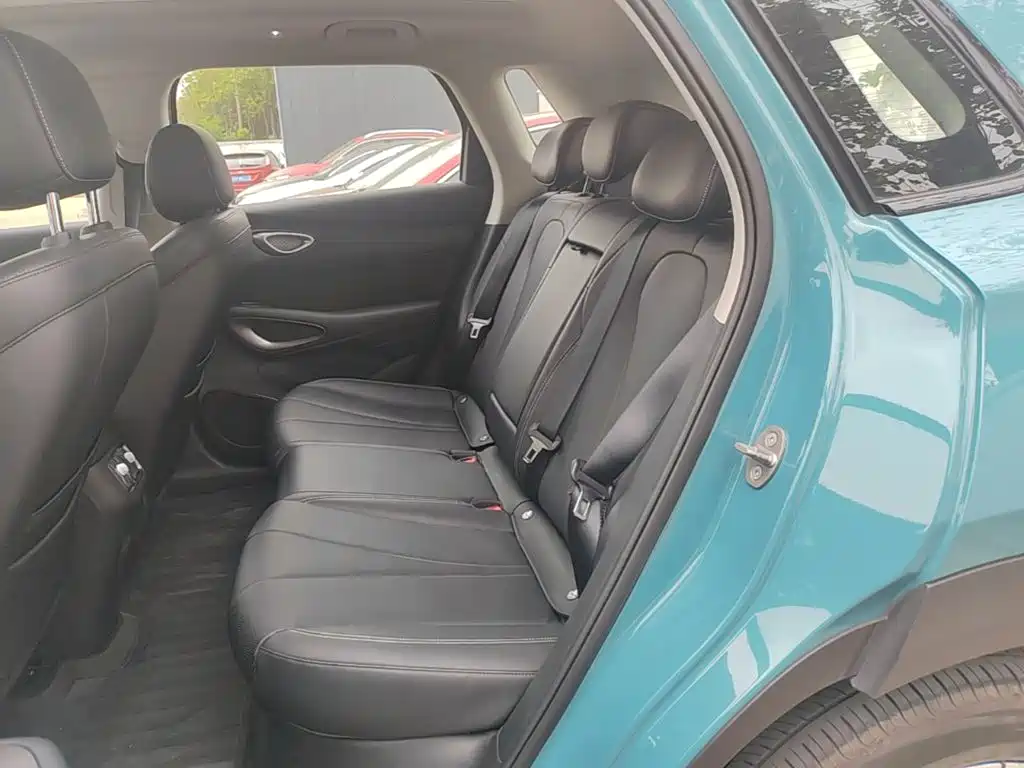 BYD Sealion 05 EV — миниатюра 17