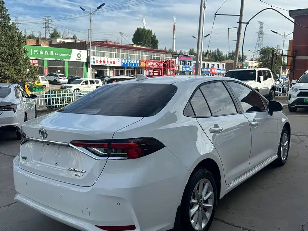 Toyota Corolla — миниатюра 6
