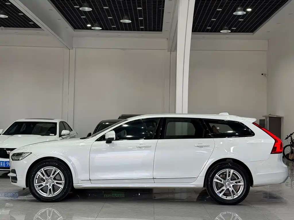 Volvo V90 — миниатюра 4