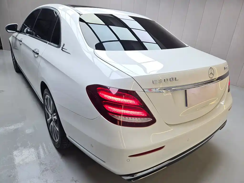 Mercedes-Benz E-Class E 2019 E 300 L Fashion