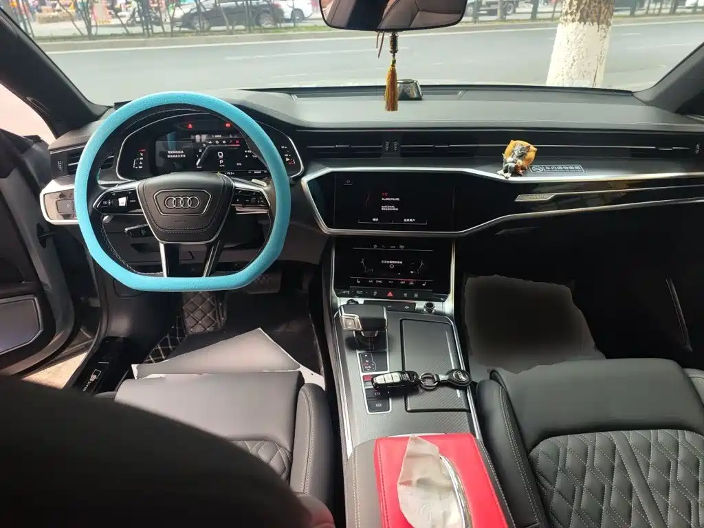 Audi A7L — миниатюра 10