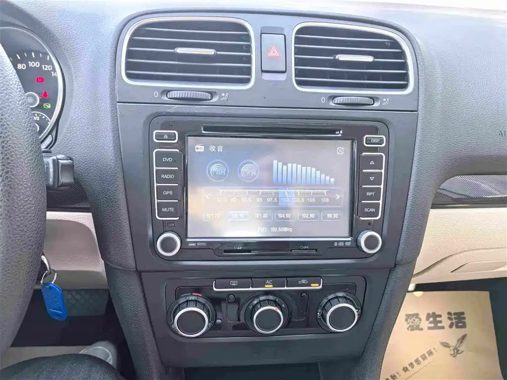 Volkswagen Golf — миниатюра 14