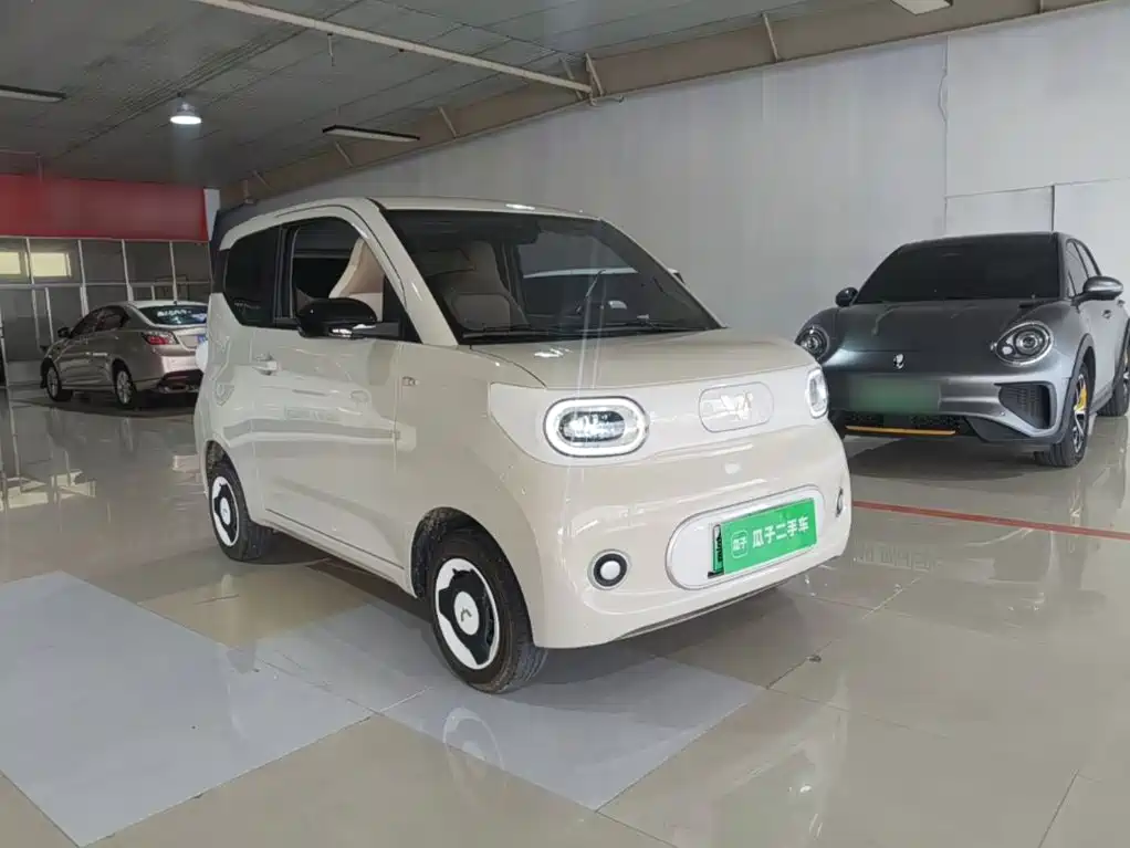 Wuling MINIEV — миниатюра 4