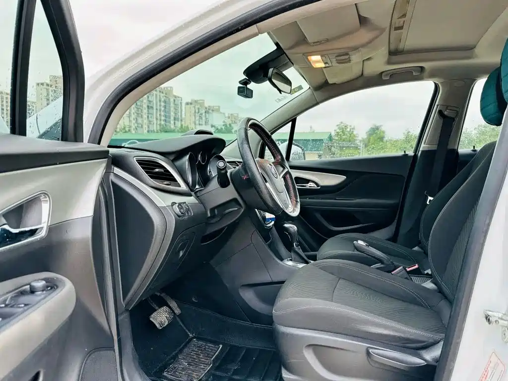 Buick Encore — миниатюра 8