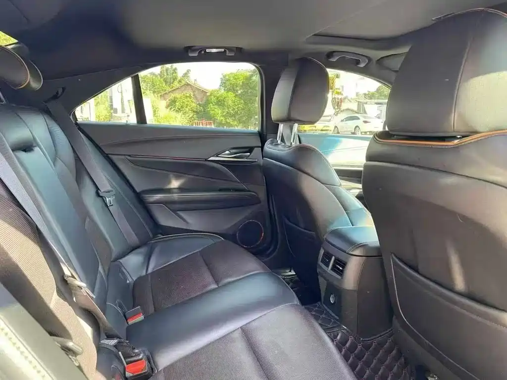 Cadillac CT4 2020 28T Fashion