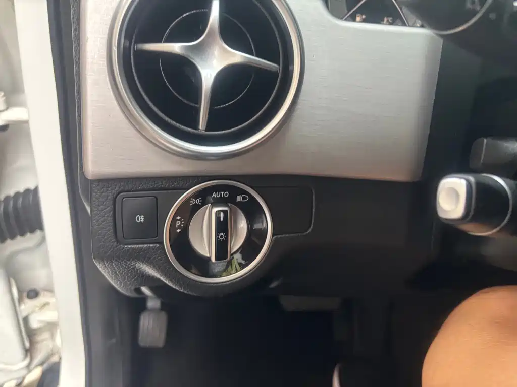Mercedes-Benz GLK-Class — миниатюра 9