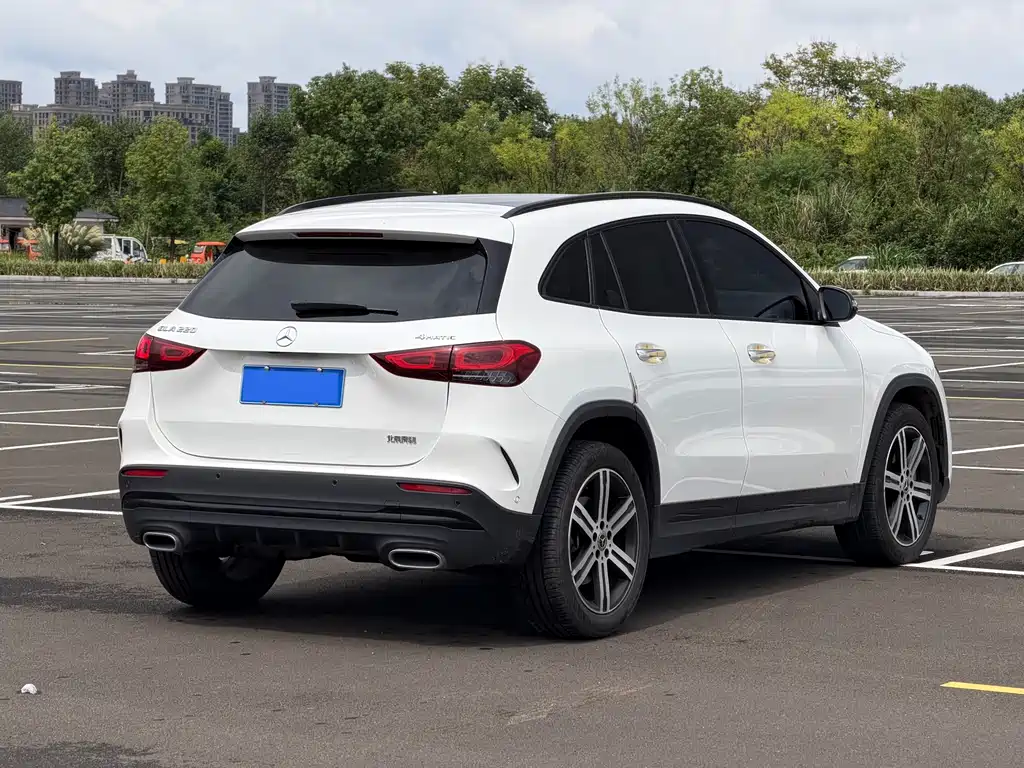 Mercedes-Benz GLA — миниатюра 6