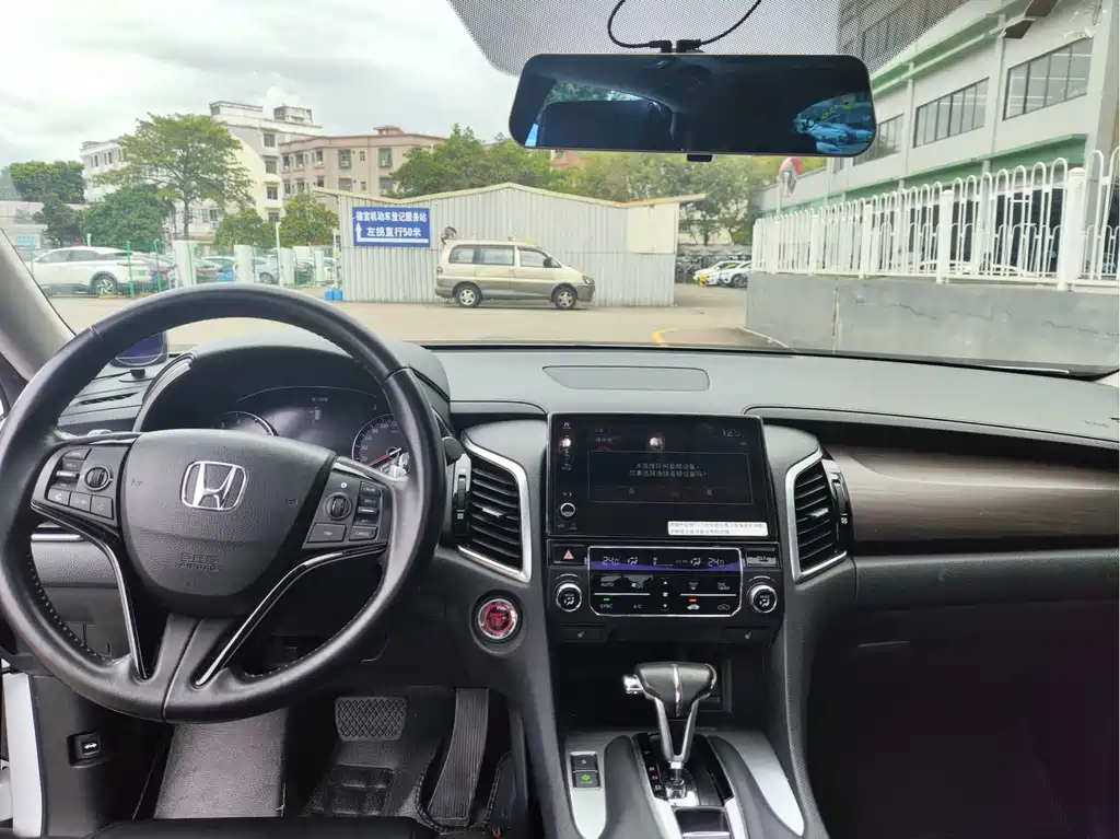 Honda Avancier — миниатюра 8