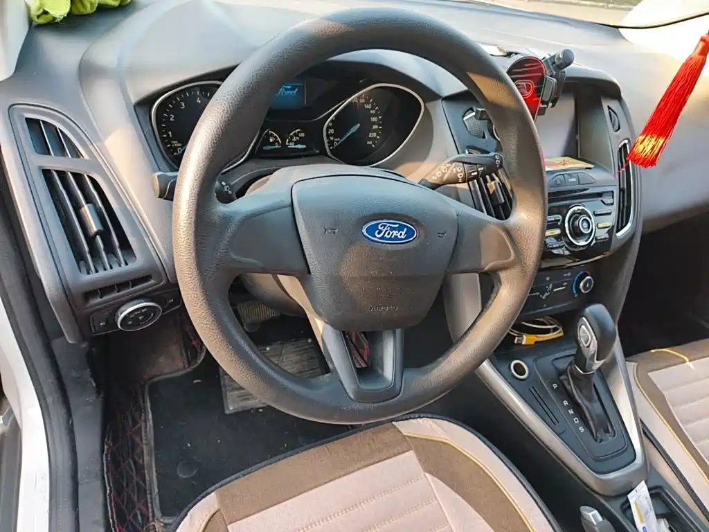 Ford Focus — миниатюра 3