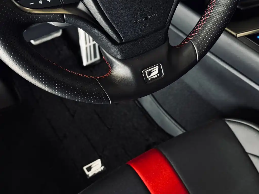 Lexus UX — миниатюра 16